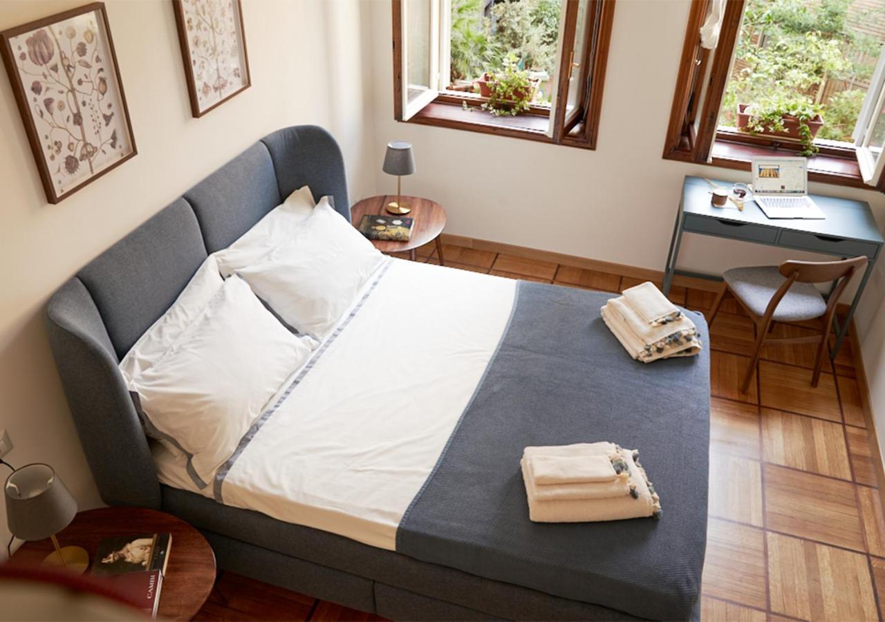 Appartamento Cozy Duomo - Elegant & Quiet, 300M From Cathedral Milano Esterno foto