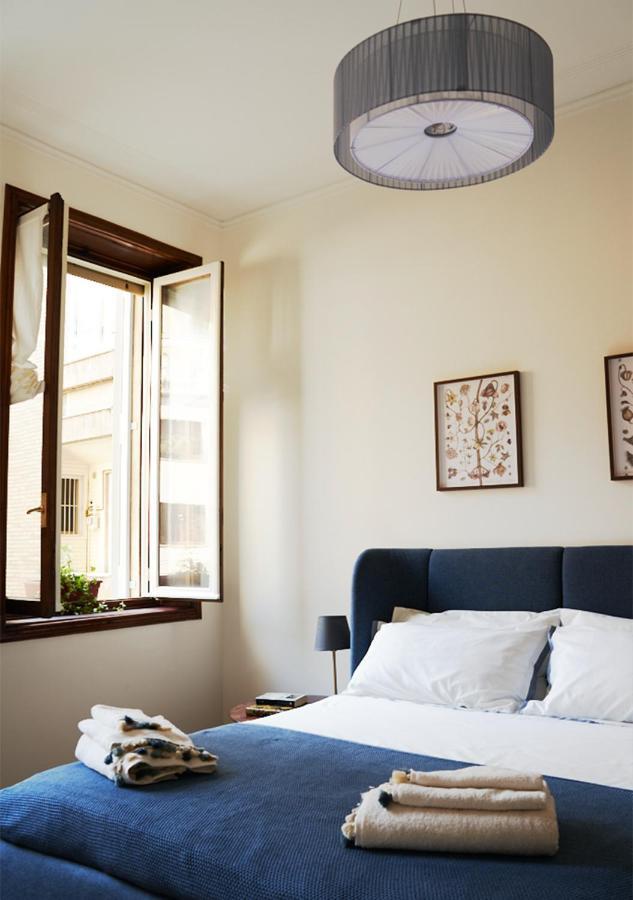 Appartamento Cozy Duomo - Elegant & Quiet, 300M From Cathedral Milano Esterno foto
